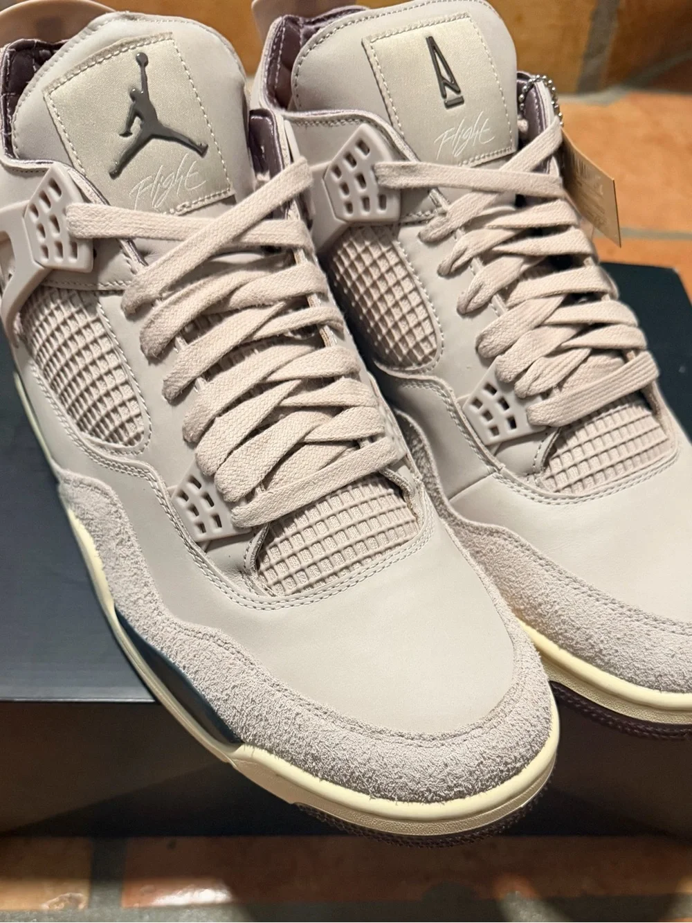 Nike Air Jordan 4 Retro OG SP x A Ma Maniére “Fossil Stone” NEWWW